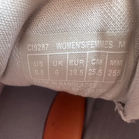 Rockport Cream Athletic Shoes with Breathable Upper - Picture 7 of 8